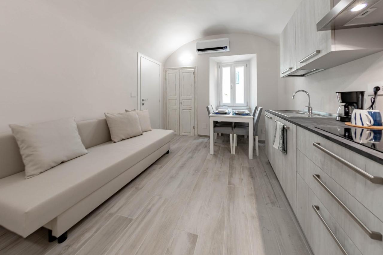 Apartamento H11 Piccola Perla A Un Passo Dal Mare Santo Stefano al Mare Exterior foto